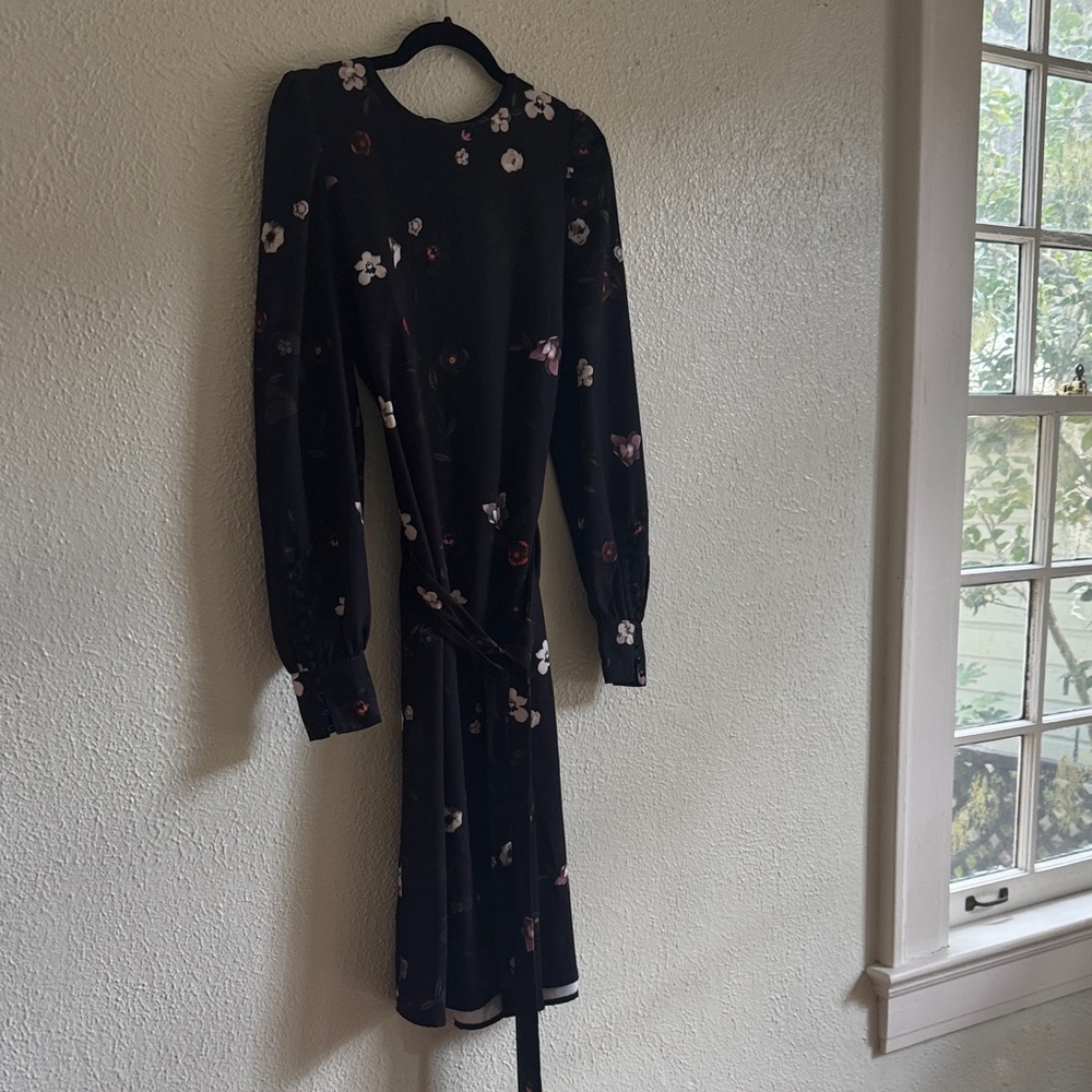 Black Floral Long-Sleeve Tie-Waist Dress